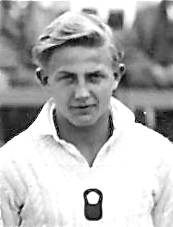 Here&#39;s <b>Leo Harrison</b> aged 17 in his pre-war Hampshire sweater. - leo